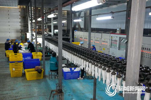 山西纳科医疗科技职工生产丁腈手套